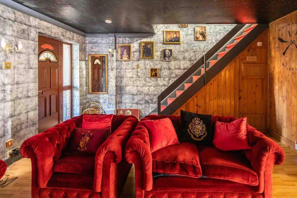 Hogwarts Hideaway Themed Property Вотфорд Екстер'єр фото